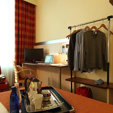 - Fiera By Ihg Hotel Bologna