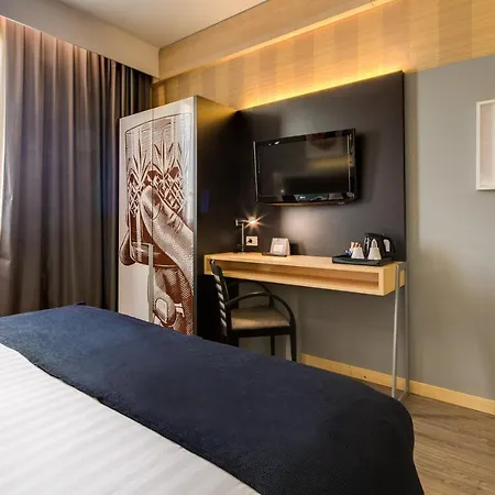 - Fiera By Ihg 4*