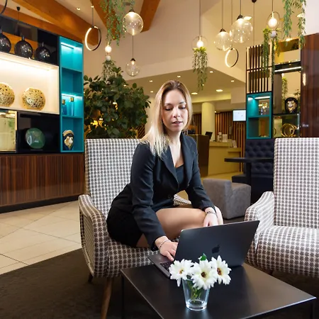 - Fiera By Ihg 4*