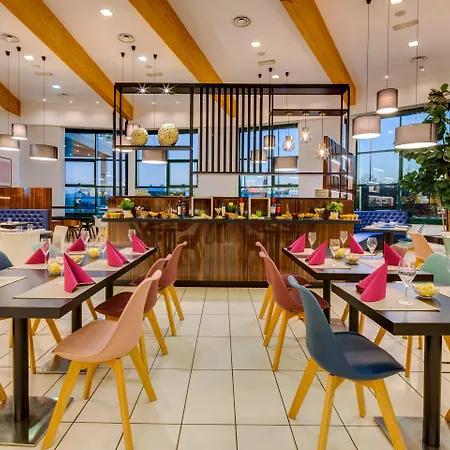Hotel - Fiera By Ihg 4*